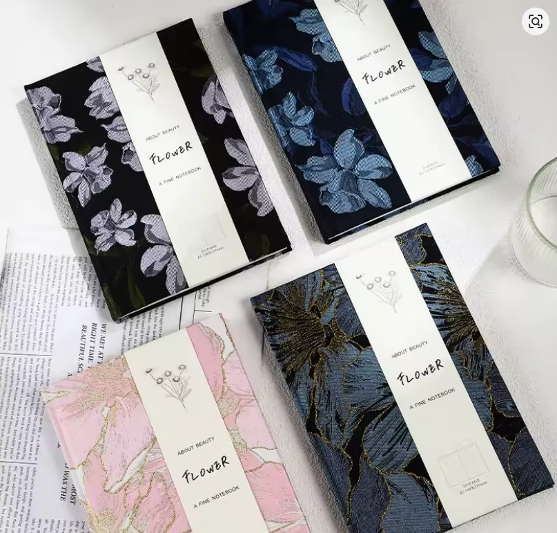 Caderno A5 Floral Peônia com Capa de Tecido e Páginas Pautadas 🌸✨