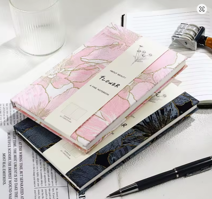 Caderno A5 Floral Peônia com Capa de Tecido e Páginas Pautadas 🌸✨